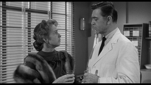 Ů The.Leech.Woman.1960.1080p.BluRay.REMUX.AVC.DTS-HD.MA.2.0-FGT 20.76GB-2.png