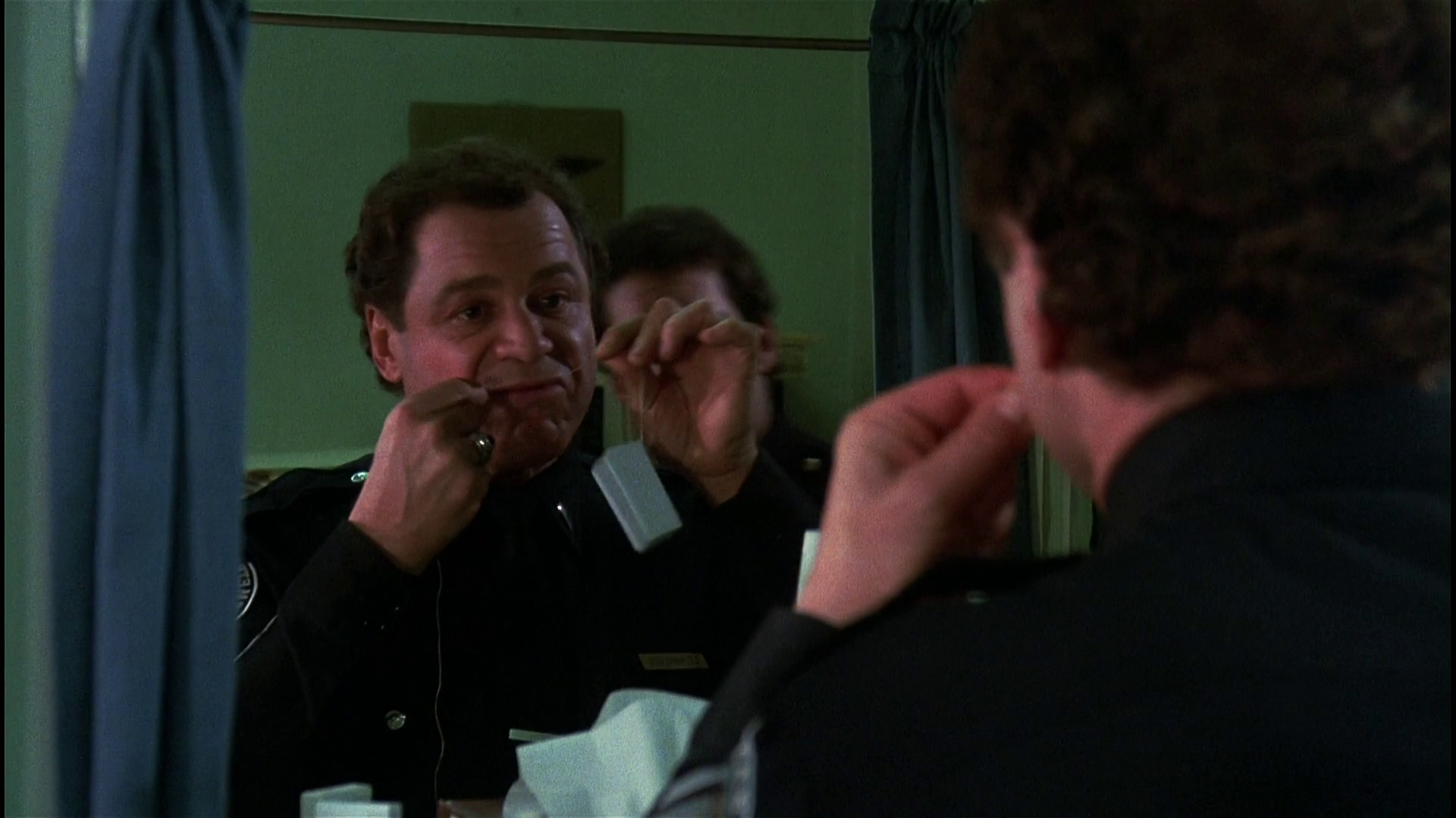 ѧУ2:¶â/ѧ Police.Academy.2.Their.First.Assignment.1985.1080p.BluRay.x264-5.png