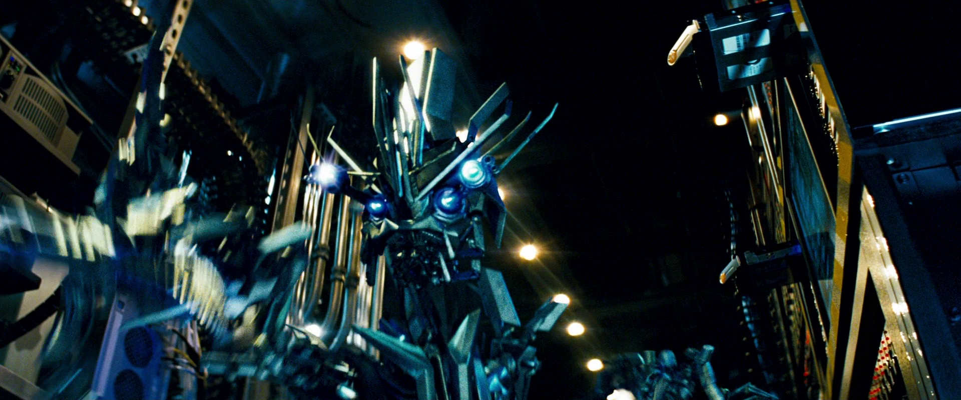 ν/νյӰ Transformers.2007.1080p.BluRay.x264.DTS-FGT 13.67GB-6.png