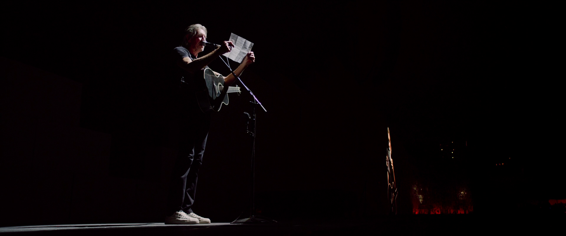 ǽ Roger.Waters.the.Wall.2014.1080p.BluRay.x264.DTS-WiKi 11.12GB-6.png
