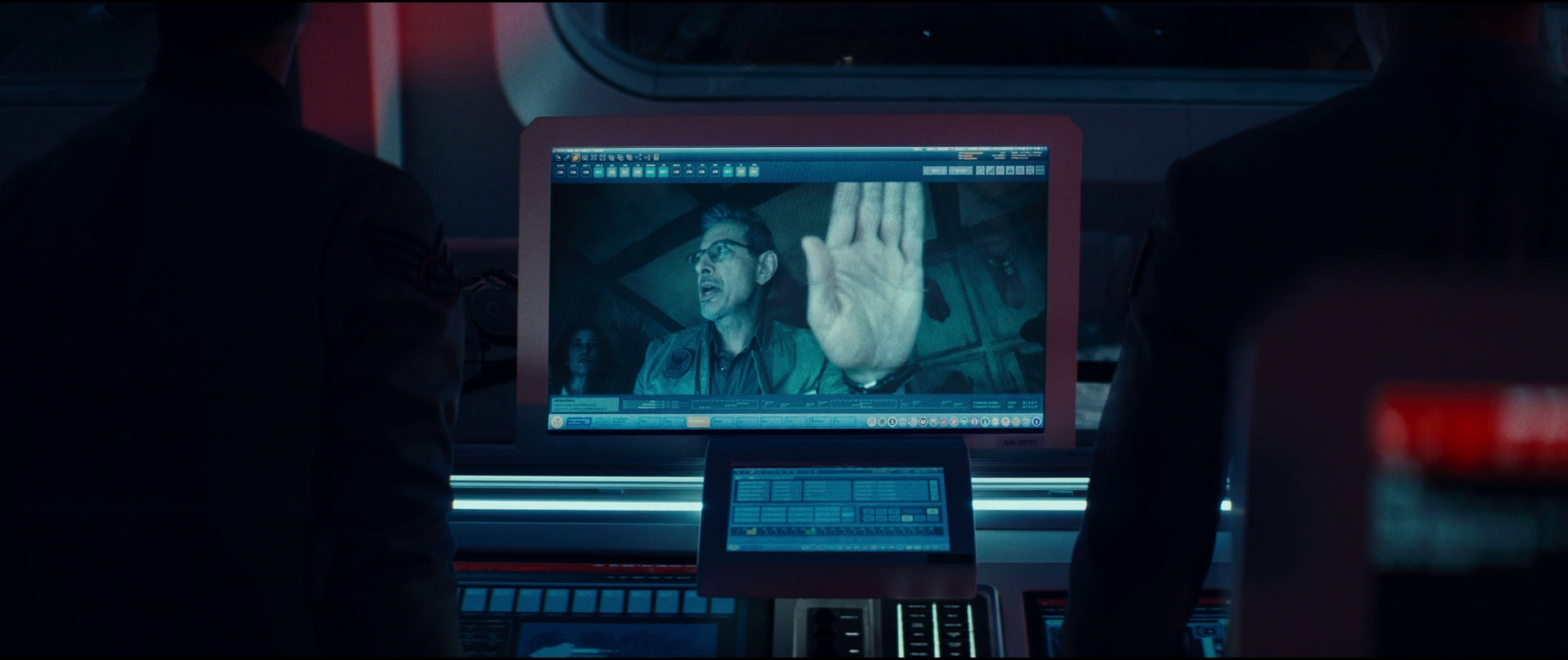 2: Independence.Day.Resurgence.2016.1080p.BluRay.x264.DTS-HD.MA.7.1-FGT 1-6.png