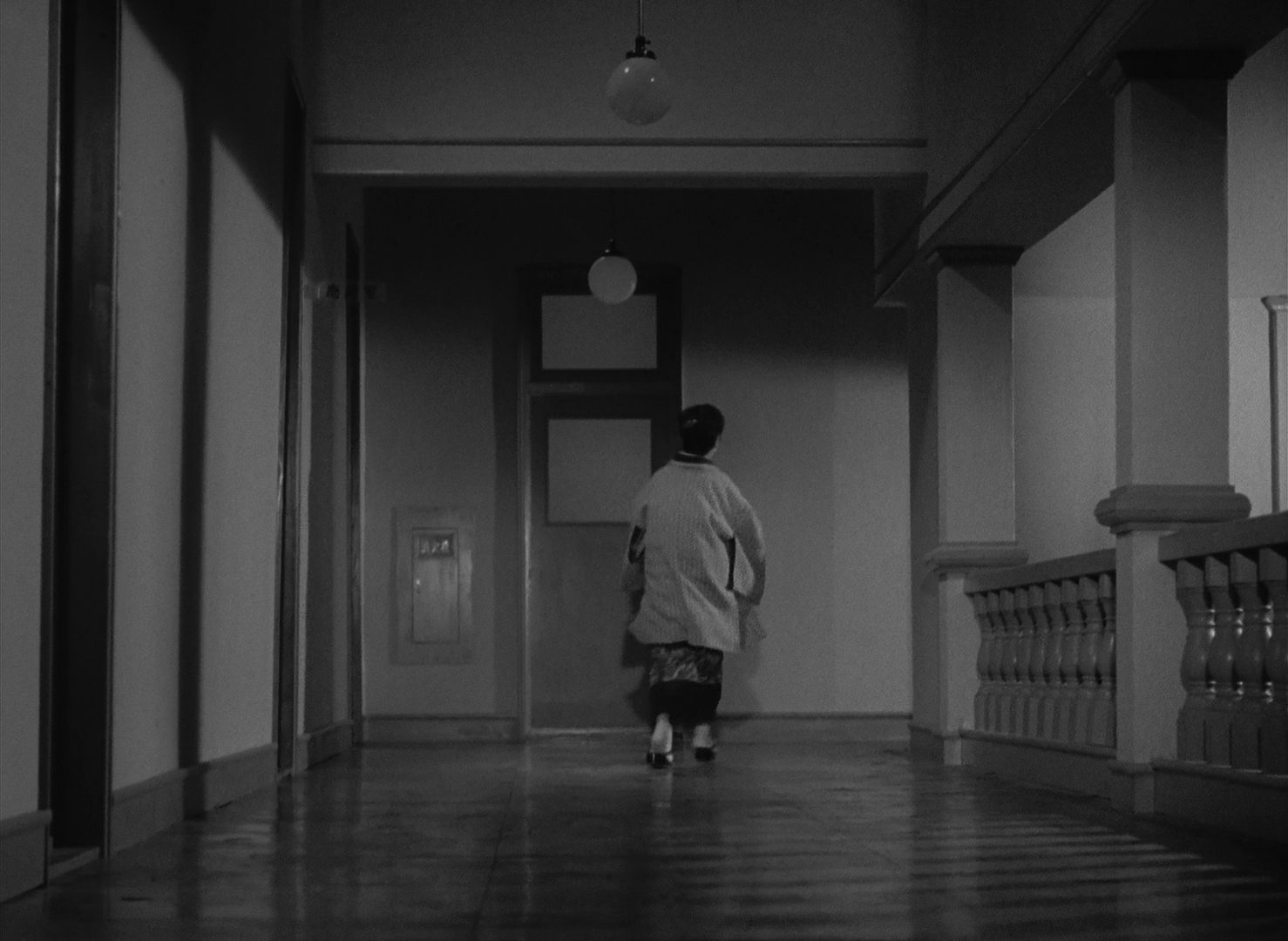 ĺɫ Tokyo.Twilight.1957.JAPANESE.1080p.BluRay.x264.DD2.0-CHD 14.88GB-4.png