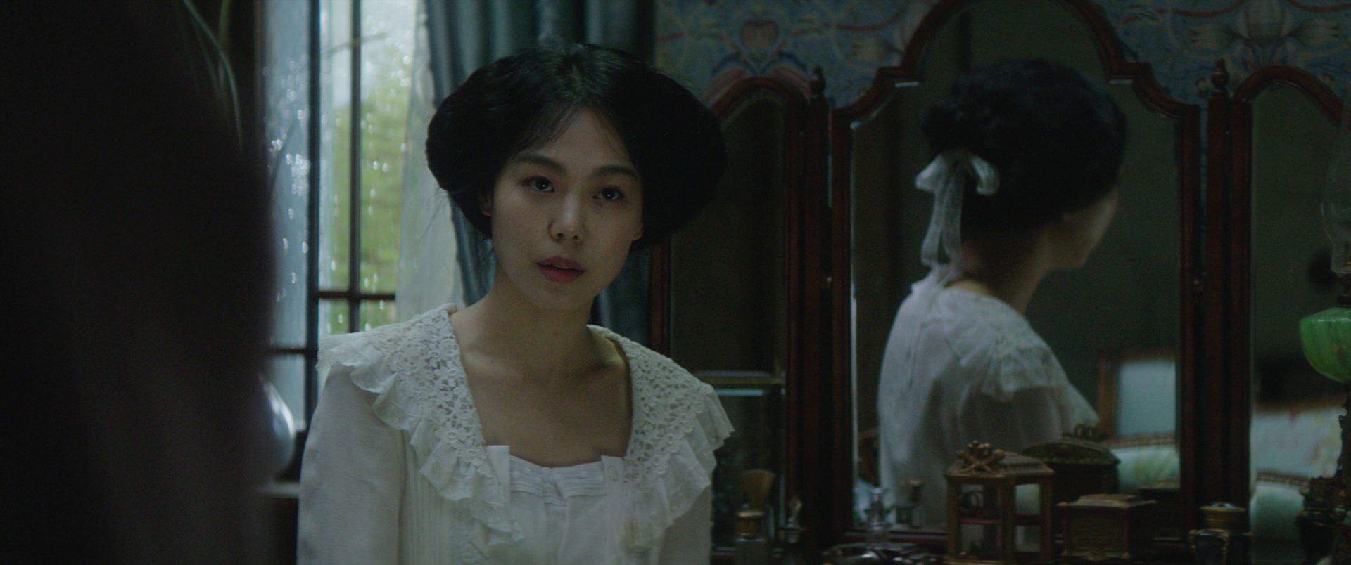 С The.Handmaiden.2016.KOREAN.EXTENDED.1080p.BluRay.x264.DD5.1-FGT 17.56GB-3.png
